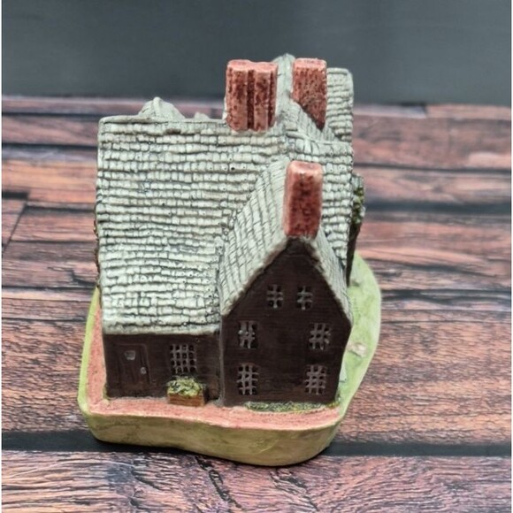 Hestia 1987 House‎ of Seven Gables Figurine Literary Decor Cottagecore VTG USA - Picture 6 of 12